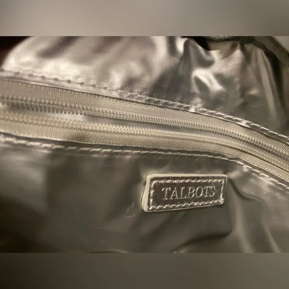 Like New Talbots Metallic Quilted Crossbody Bag silver - Picture 8 of 10